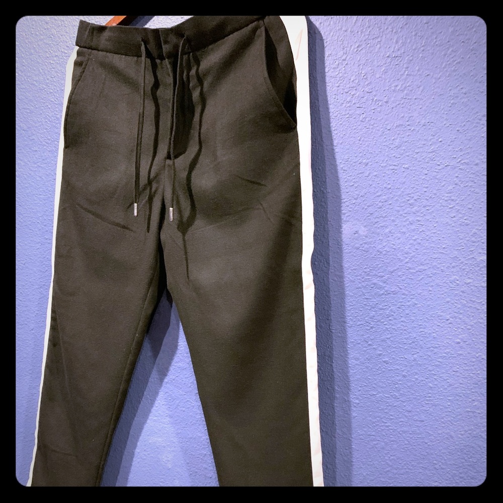 Zara men carrot fit men’s size S pants